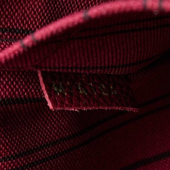 Louis Vuitton Aurore Monogram Empreinte Leather Montaigne MM Bag w/o Strap - Picture 12 of 12